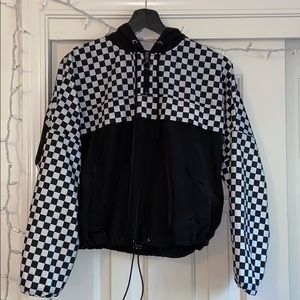 Cropped wind breaker.